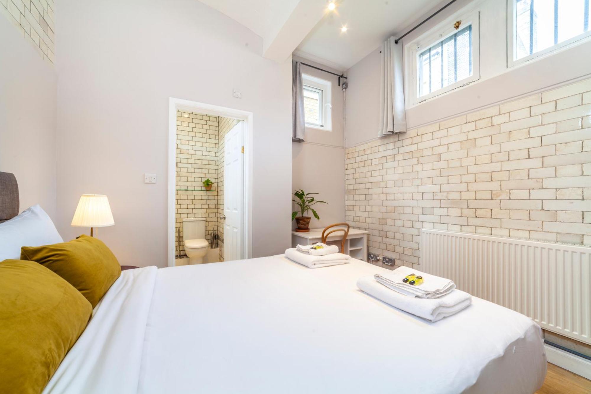 Lotus Guesthouse 伦敦 外观 照片