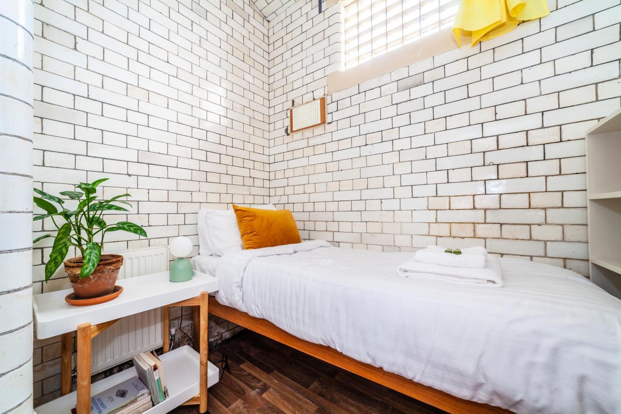 Lotus Guesthouse 伦敦 外观 照片